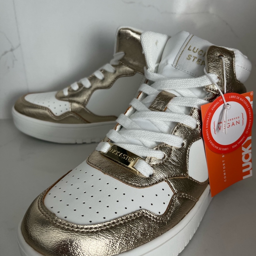 Gold/white hightops